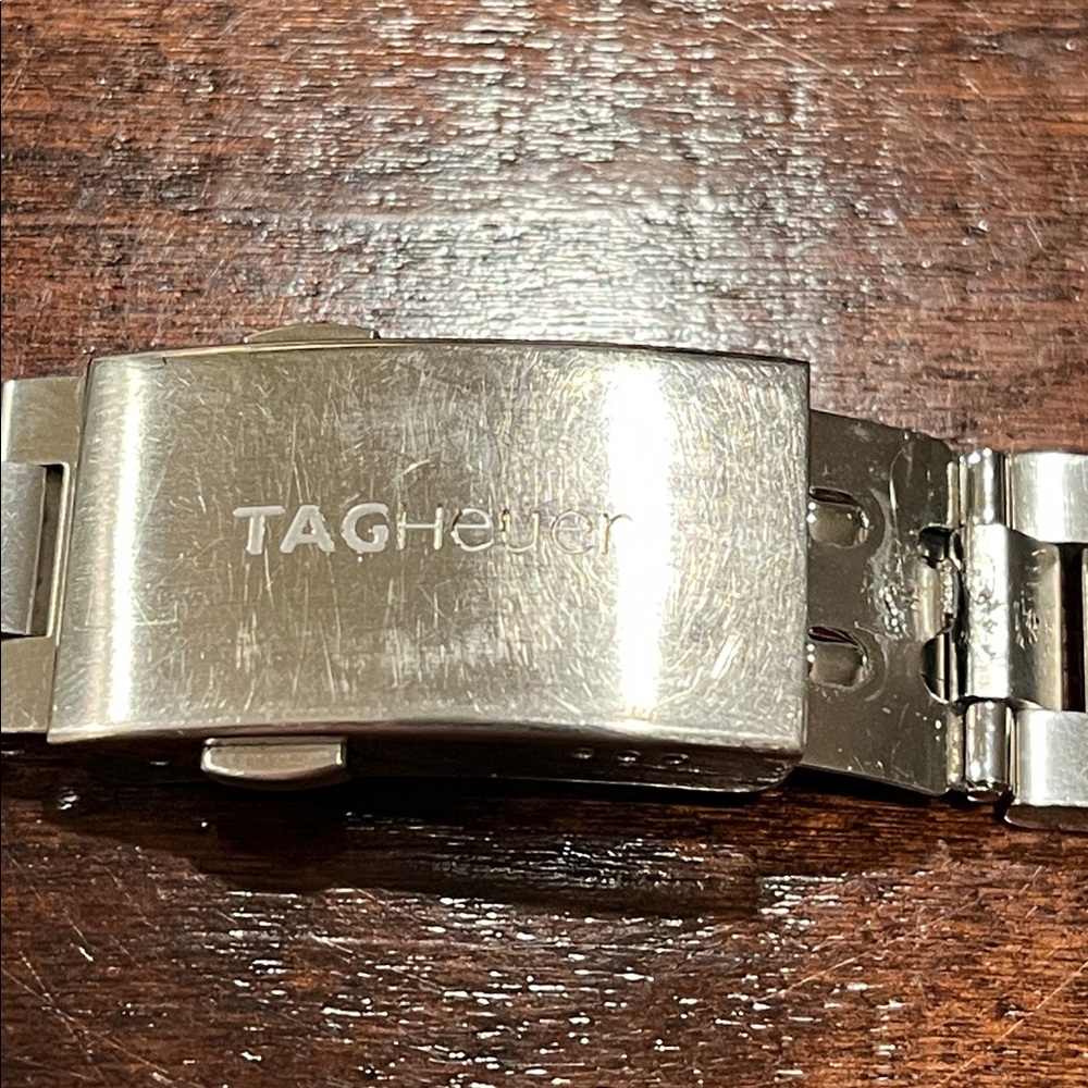 TAG Heuer Aquaracer Black and Silver Chronograph - Picture 14 of 14